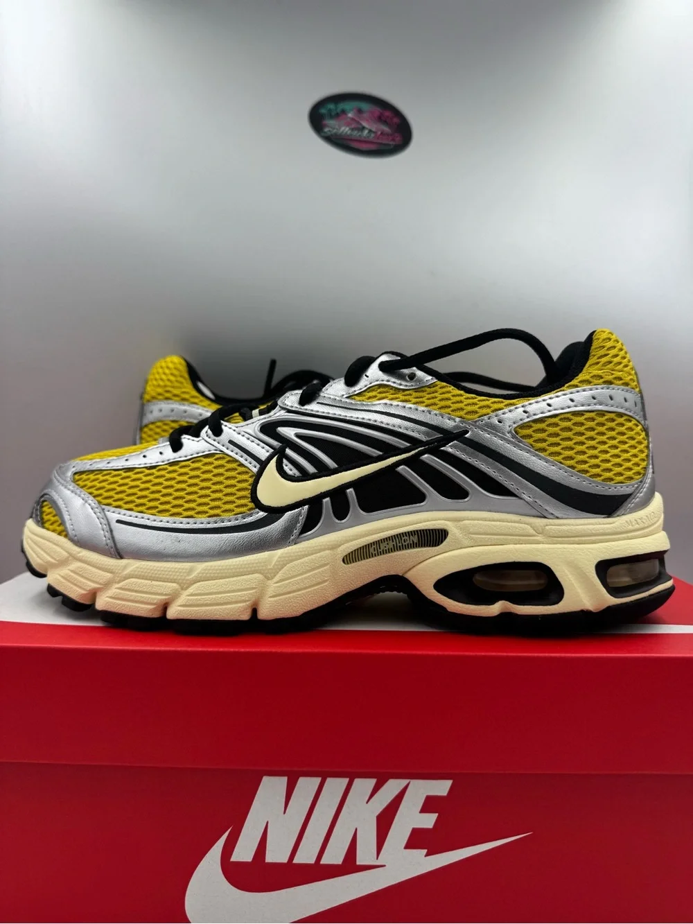Nike Air Max Moto 2K Saffron Quartz Metallic Silver BRAND NEW Size 10 Women